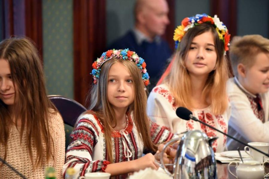 École internationale polonaise-ukrainienne de diplomatie culturelle (avec la participation de jeunes des villes ukrainiennes jumelées avec Bydgoszcz)