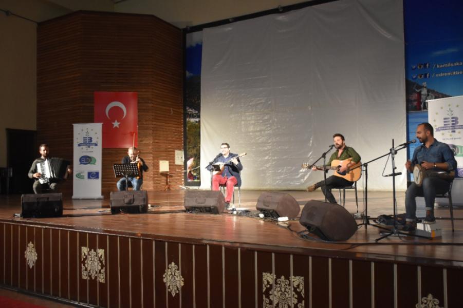 Concert d’ouverture de la SEDL par le groupe Tatavla Keyfi