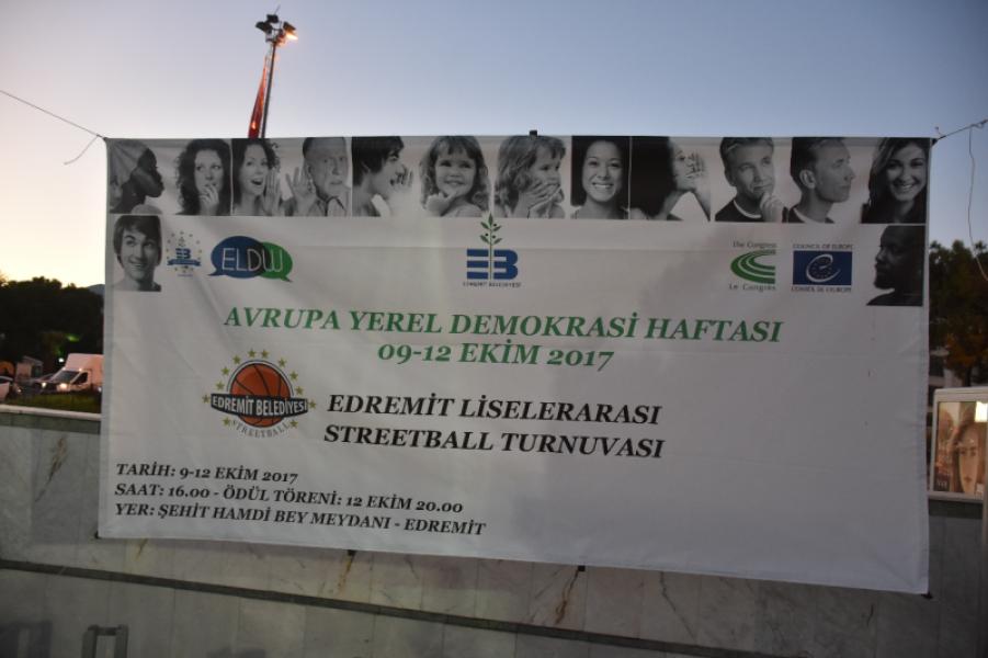 Affiches et banderoles