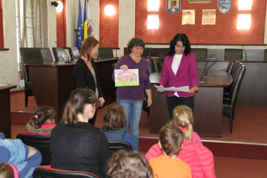 Visite d’étudiants du lycée national Matei Basarab et du jardin d’enfant Cozia