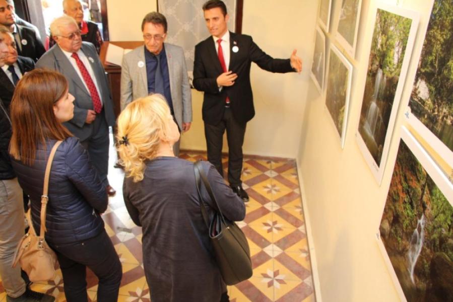 Exposition au Mont Ida