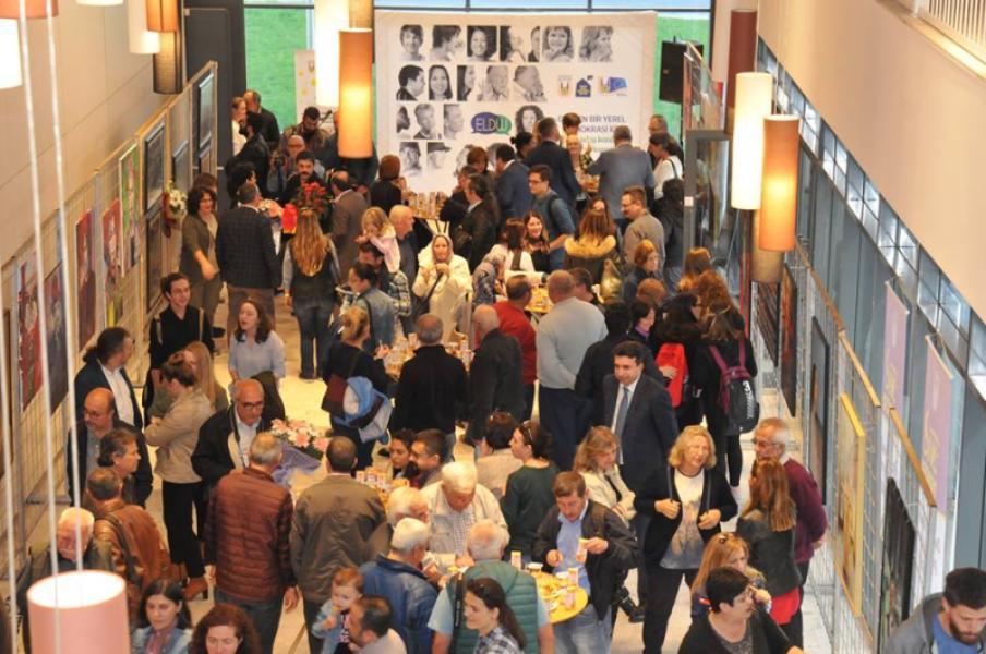 Exposition d'art Chaos