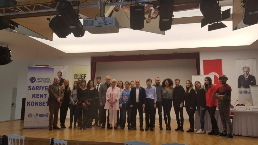 Quatrième forum des jeunes sur la gouvernance de l'Internet en Turquie