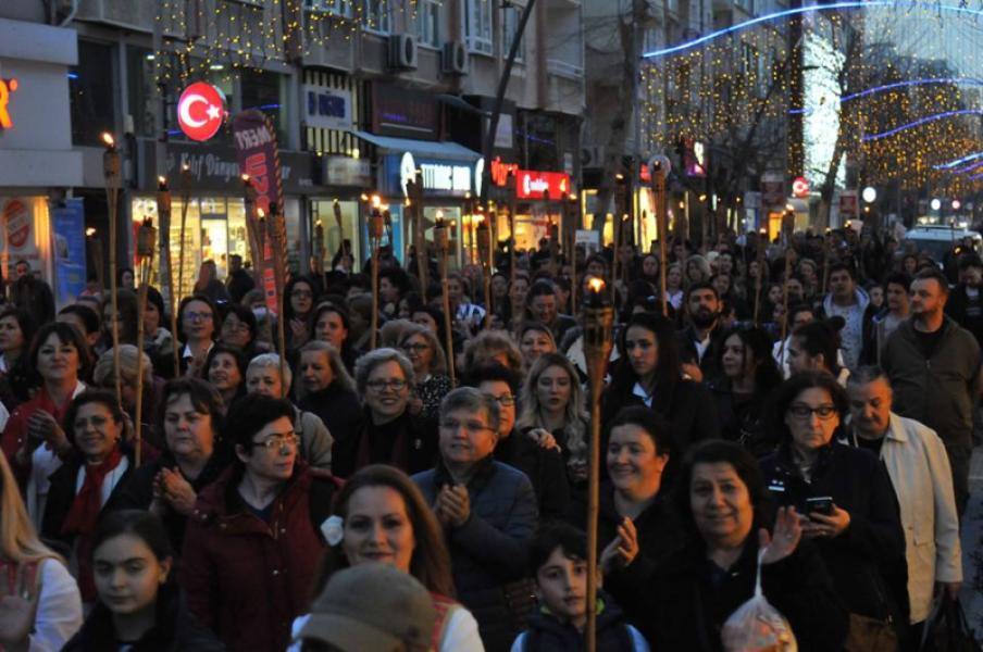 "Rencontre " Les femmes construisent la confiance dans la démocratie locale