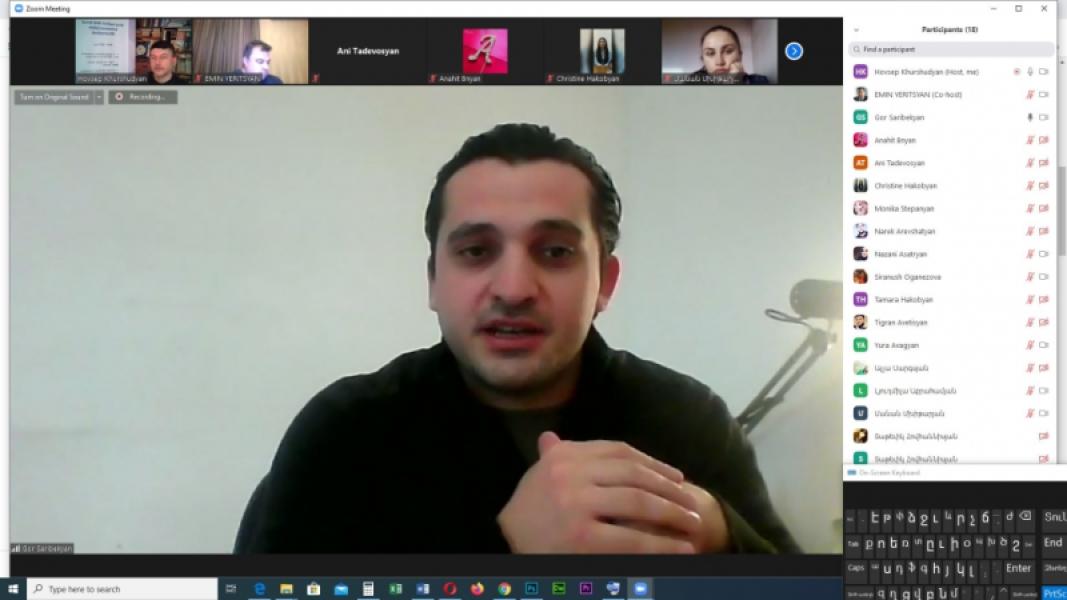 Webinaire et réunion en ligne avec le maire-adjoint de la commune de Paraqar pour les jeunes du marz de Gegharkunik