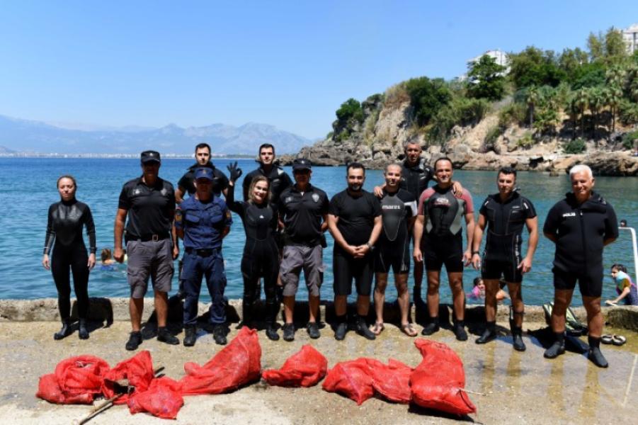 Seabed Cleaning in Muratpa?a