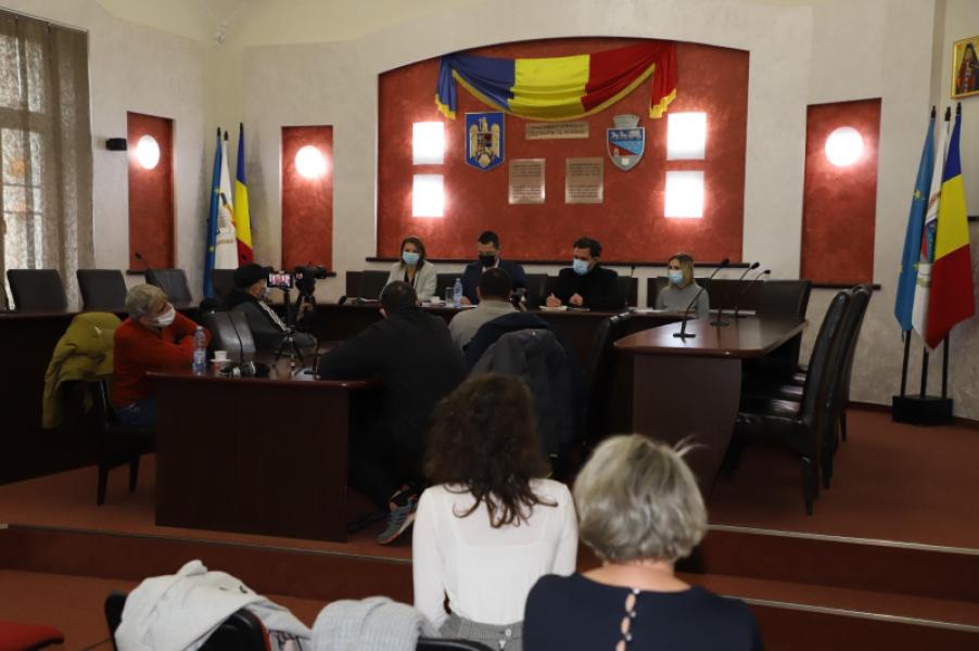 Press Conference to launch the Partnership between the Municipality of Ramnicu Valcea, Valcea's General Inspectorate for Schools and The Institute Foundation for the Selective Waste Collection in Schools