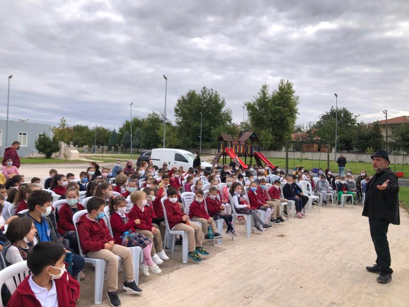 THE THEATER GAME ON “SHOULD INCREASE THE ENVIRONMENTAL AWARENESS OF CHILDREN” WAS INTRODUCED