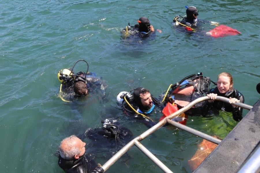 Nettoyage des fonds marins