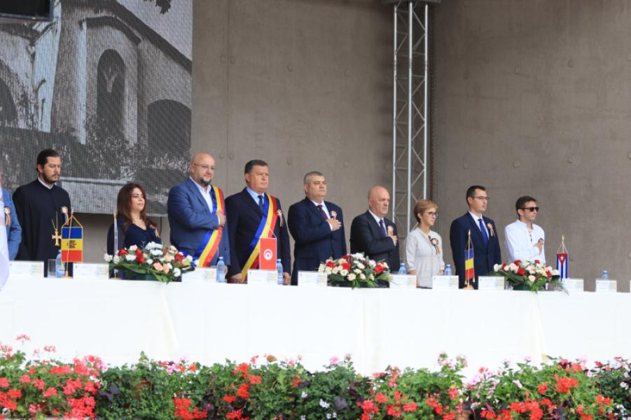 Journée de l'hymne national à Ramnicu Valcea