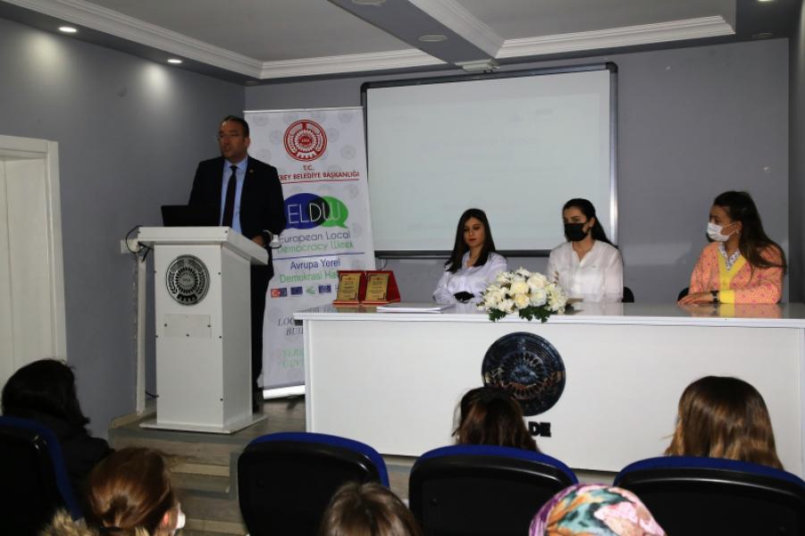 NOUS AUTONOMISONS LES FEMMES DANS LE PROJET DES AUTORITÉS LOCALES MIS EN ŒUVRE À AHMETBEY