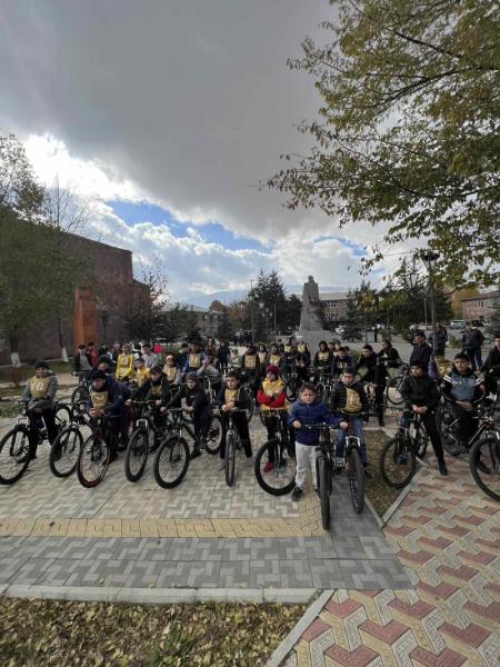Municipalité d'Aparan : Faisons du vélo ensemble