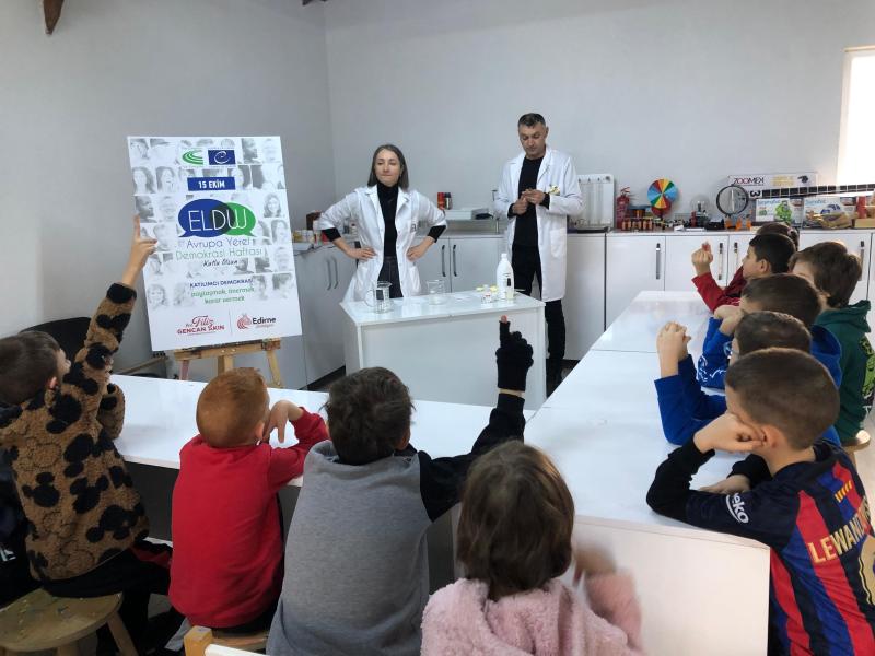 Science Workshop With Kids
