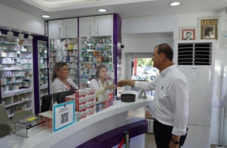 Visites chez les commerçants locaux et réunions sur site