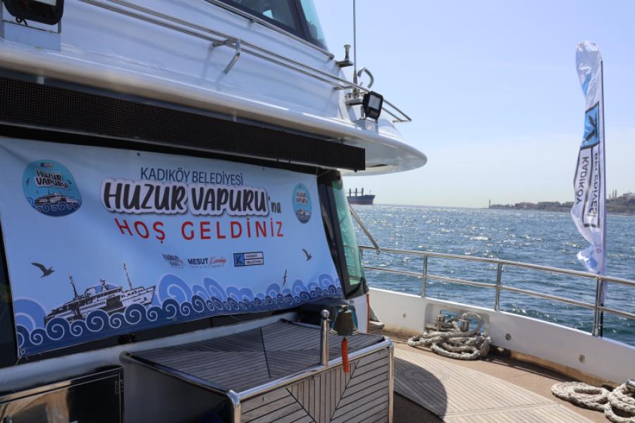 Le ferry de la paix de Kadıköy