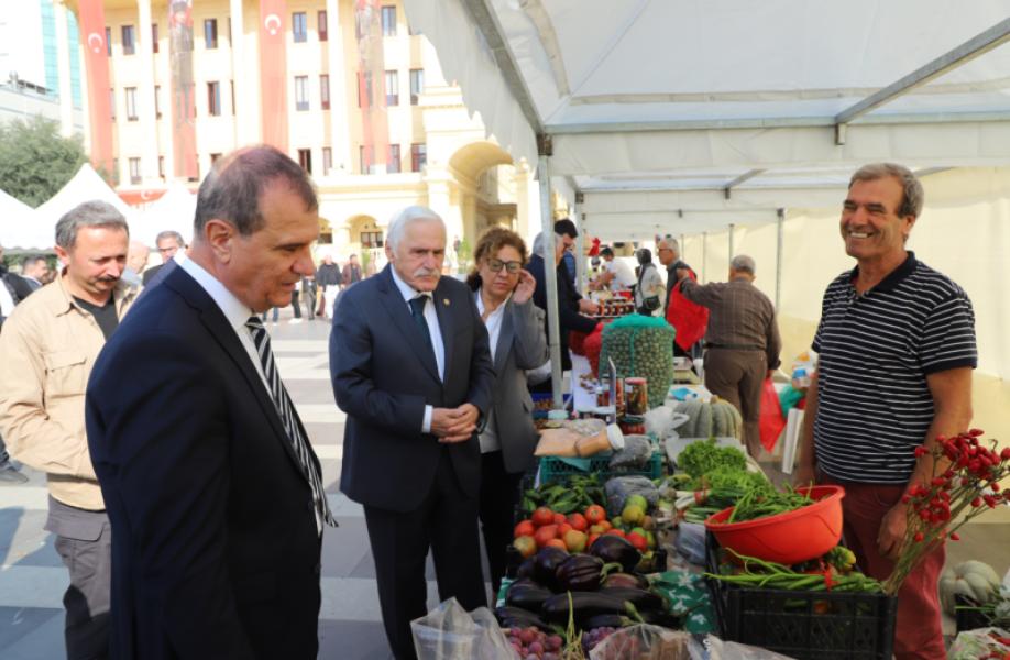 Du producteur au consommateur : Marché de bienvenue d'hiver