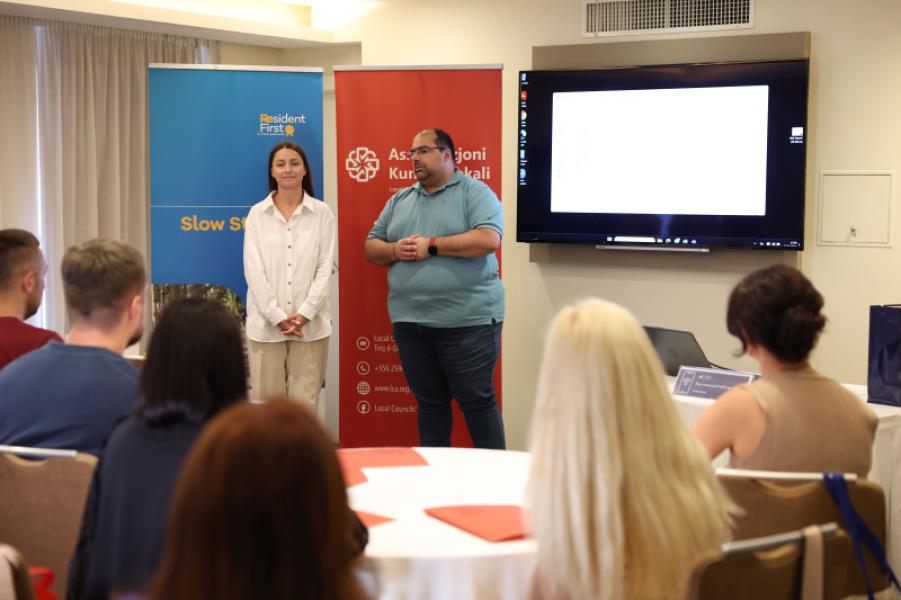 Programme de soutien à la formation et aux stages pour les municipalités ukrainiennes (TIPS4UA)
