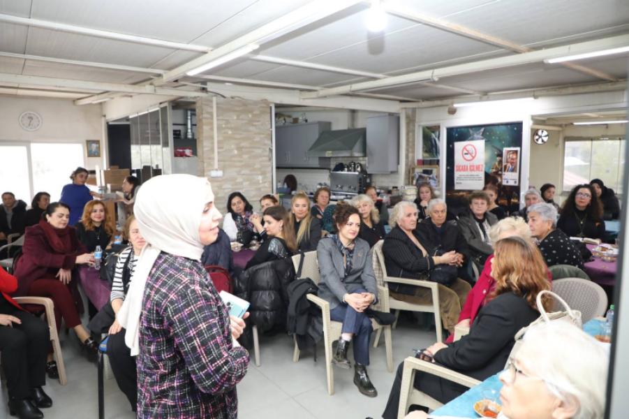 « Brisons le silence, choisissons la solidarité » – Réunions de quartier des femmes