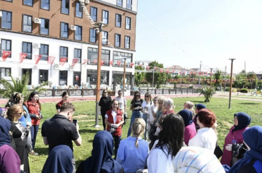 Activité de sensibilisation à l’environnement et d’engagement civique « Komşun Yanında »