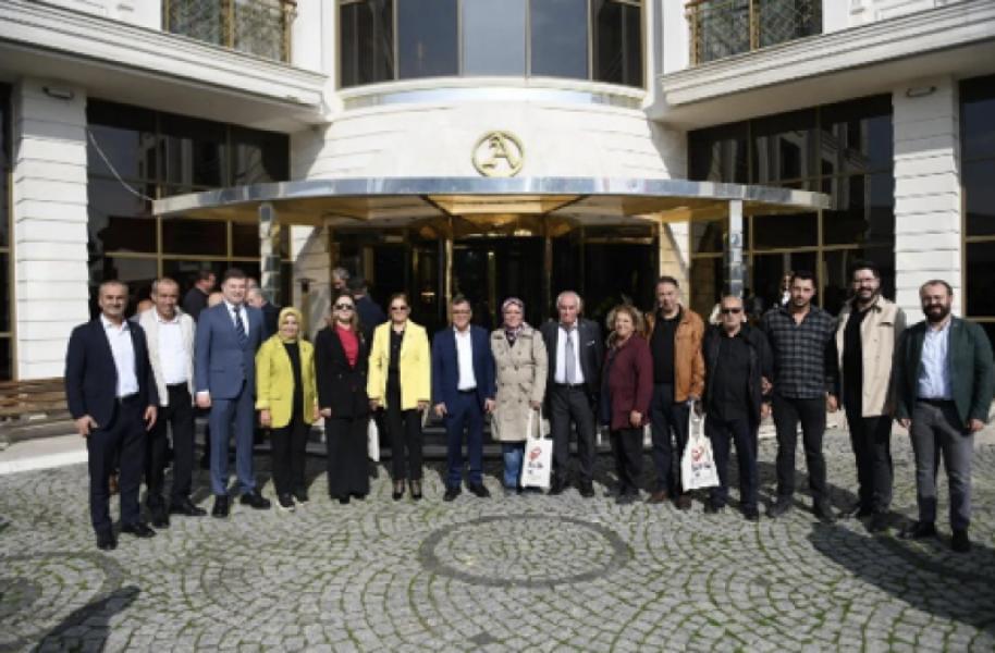 « Renforcer la démocratie locale par la coopération avec les chefs de village »