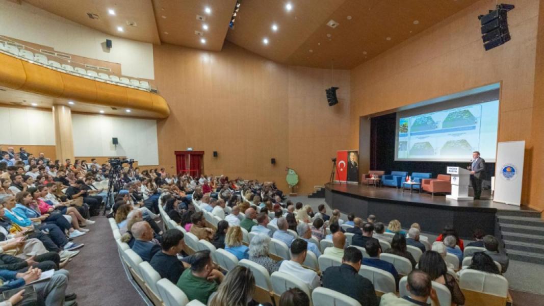 Panels stratégiques pour la résilience climatique et la démocratie locale