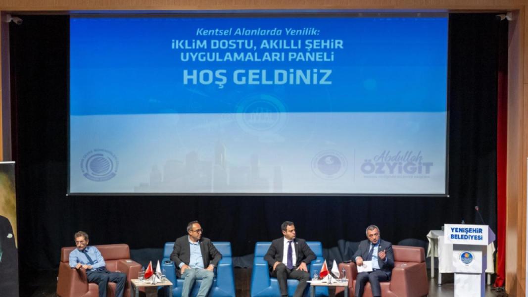 Panels stratégiques pour la résilience climatique et la démocratie locale
