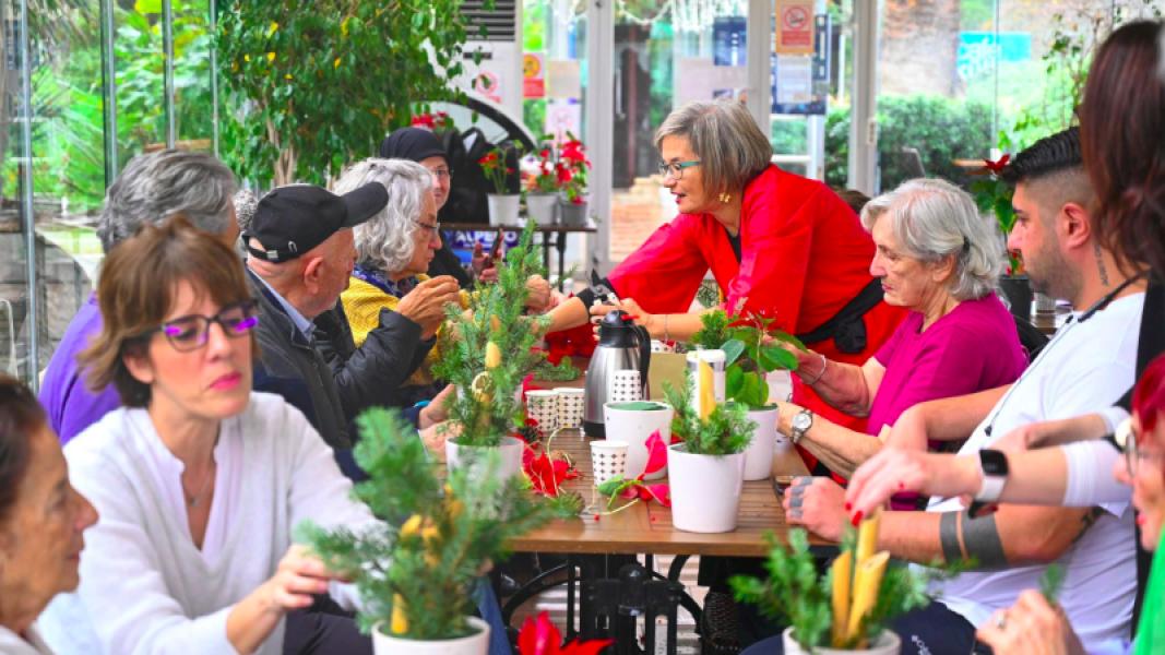 Les habitants de Beşiktaş découvrent l'art de l'ikebana